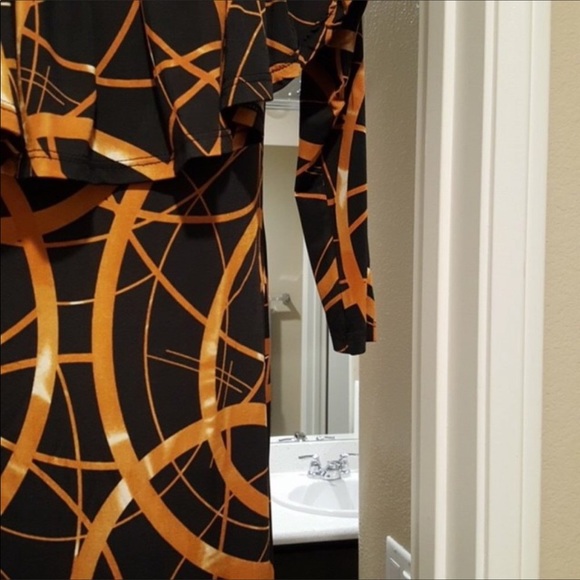 Wall St Off The Shoulder Sleeveless Dress - Picture 3 of 5